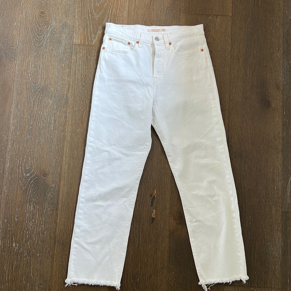 Levi’s Wedgie Straight- white denim- size 27